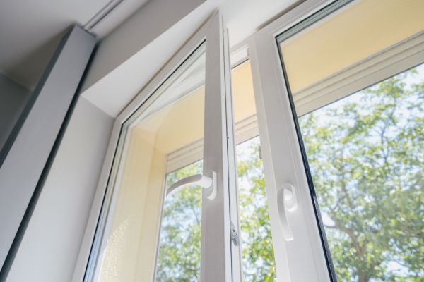 Vinyl Window Replacement in Hurst
